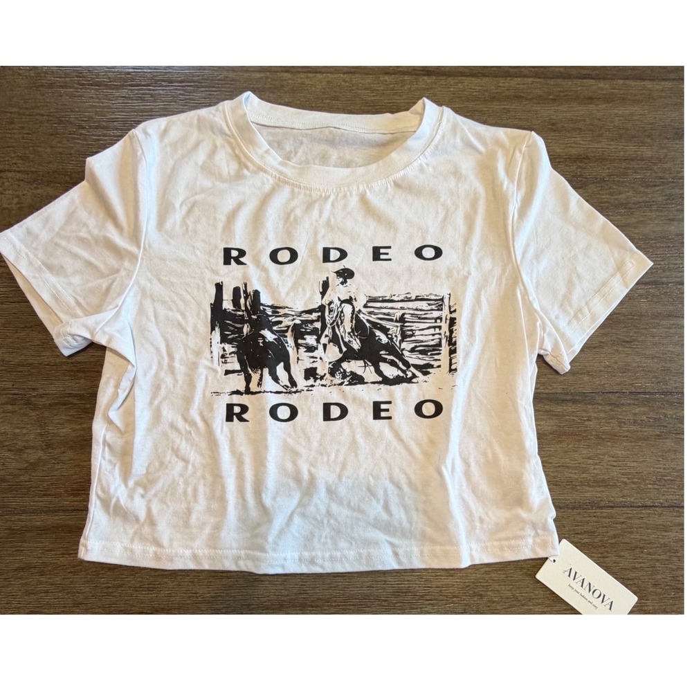 Avanova Womens Rodeo Graphic Crop T-Shirt‎ White Short Sleeve Western Size L NEW